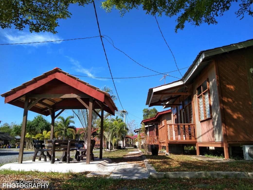 Tamteh Homestay Ayer Hitam Exteriér fotografie