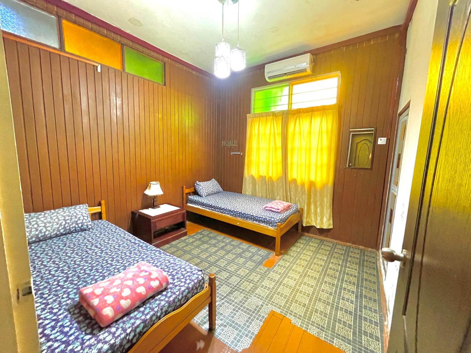 Tamteh Homestay Ayer Hitam Exteriér fotografie