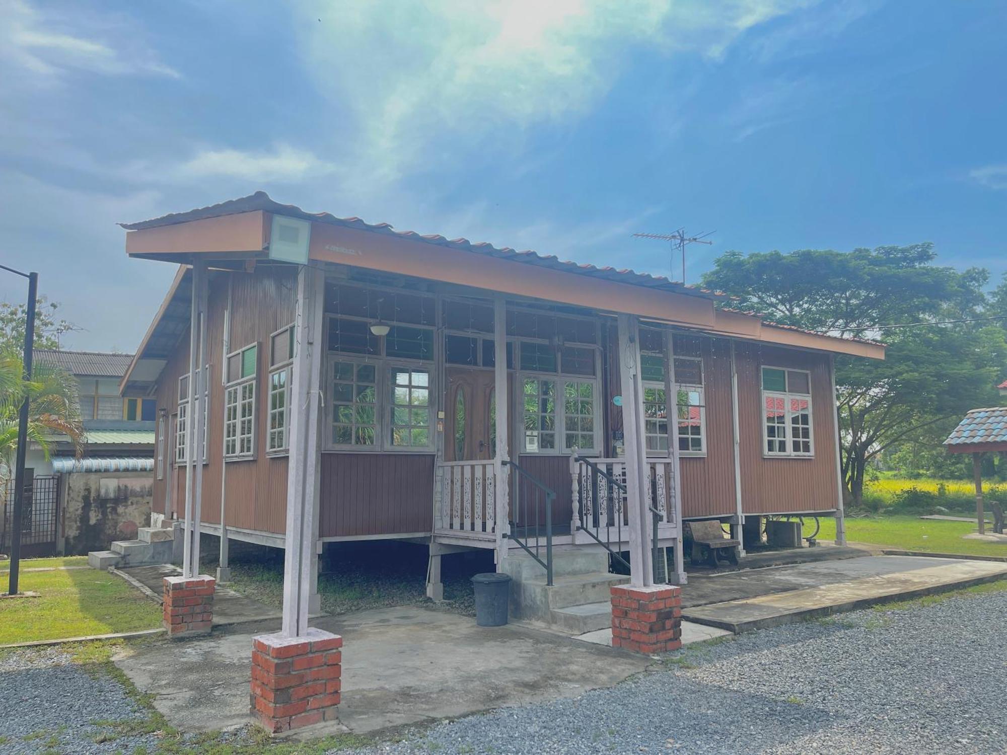 Tamteh Homestay Ayer Hitam Exteriér fotografie